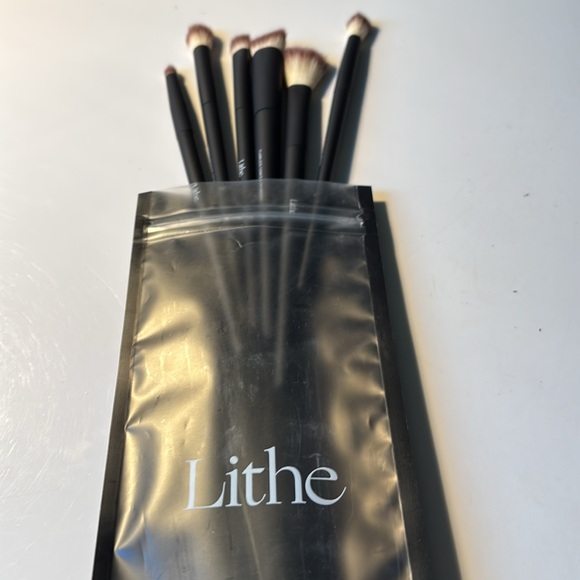 Lithe Brush Set - Picture 2 of 3